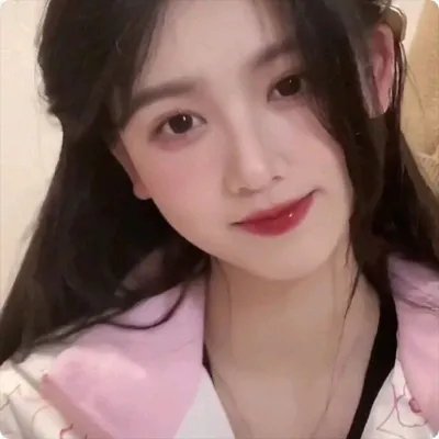 接近无限的白